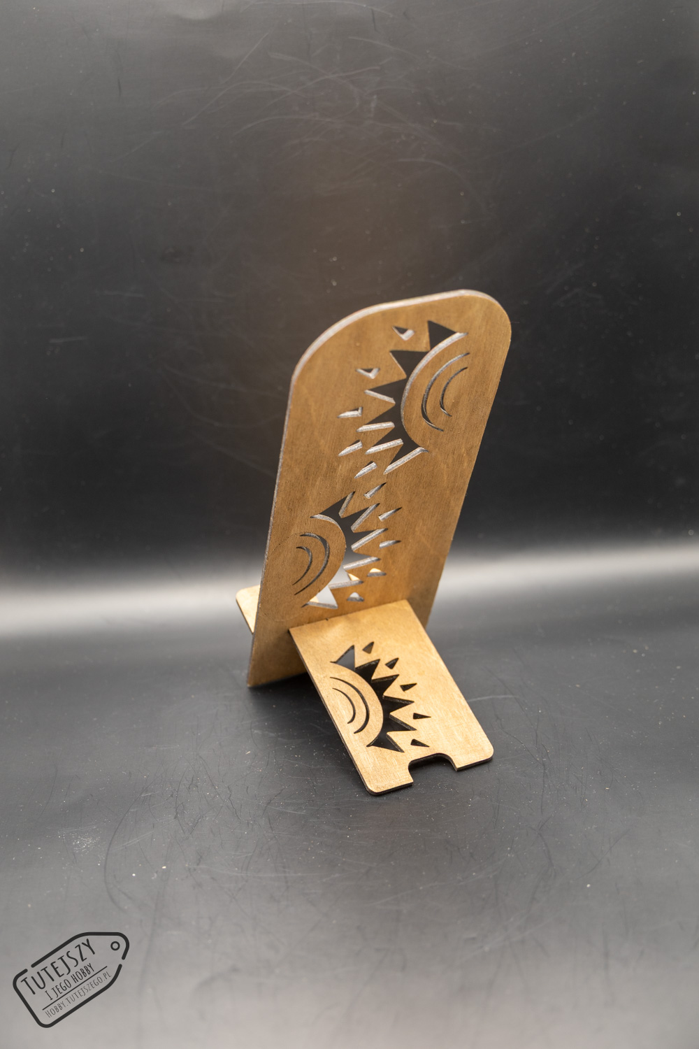 Podstawka pod telefon z motywem słońca i księżyca – funkcjonalna i dekoracyjna - obrazek 6